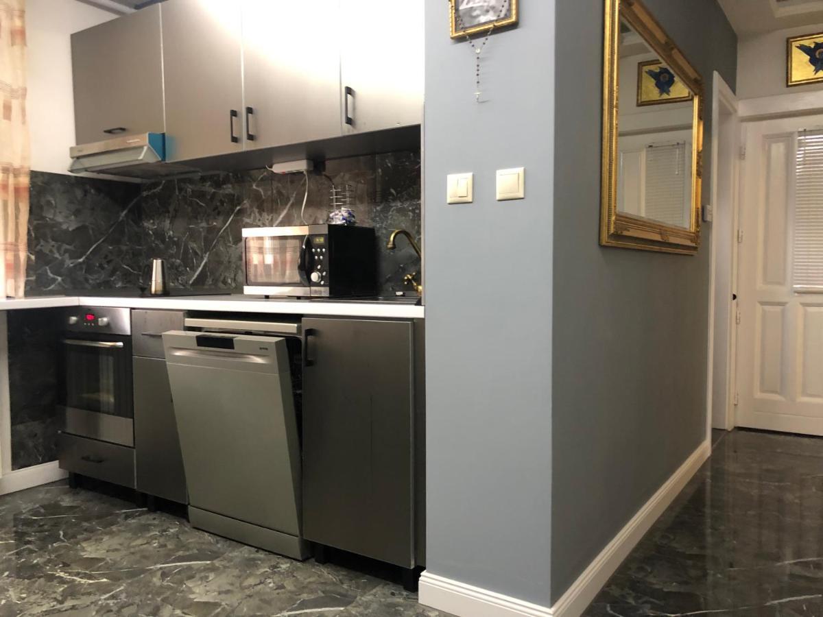 Bezso Apartman Hajduszoboszlo Bagian luar foto