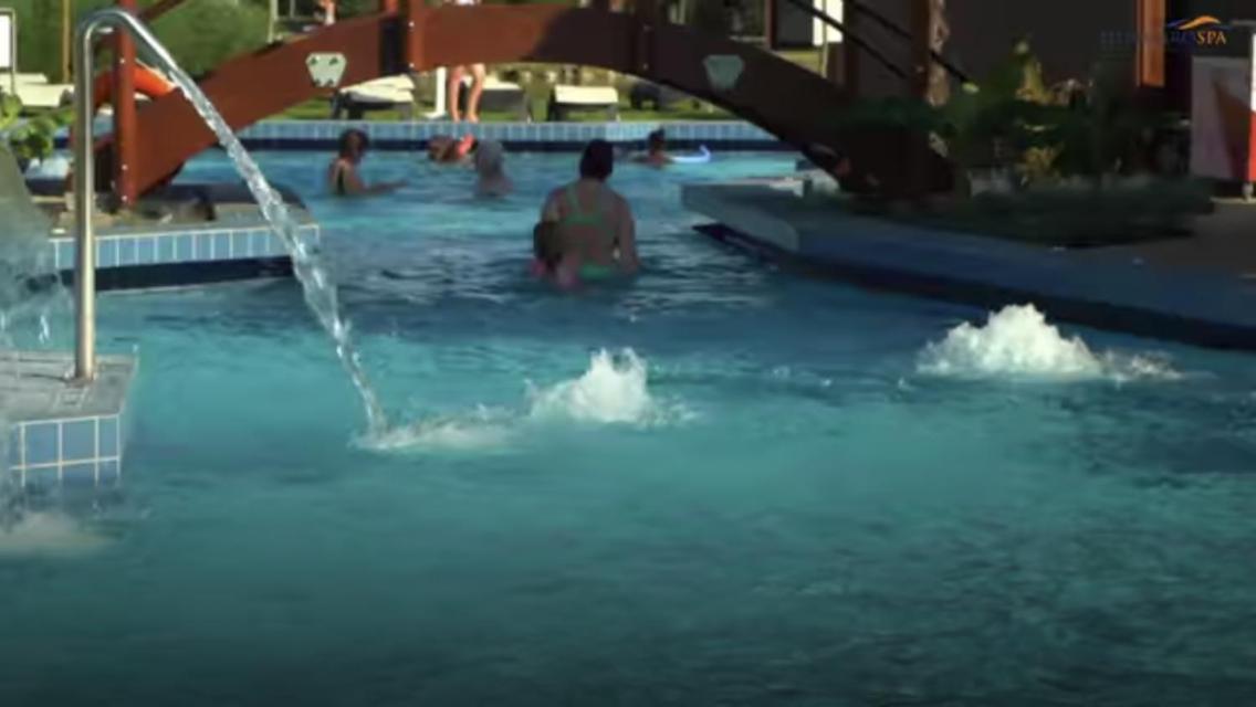 Bezso Apartman Hajduszoboszlo Bagian luar foto